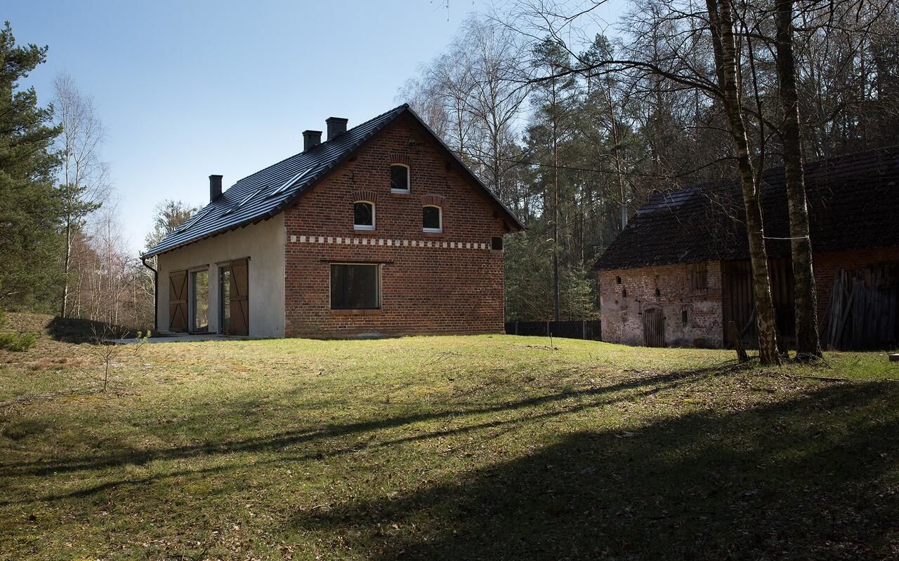 Виллы Dom w lesie - Skromny las Murów-4